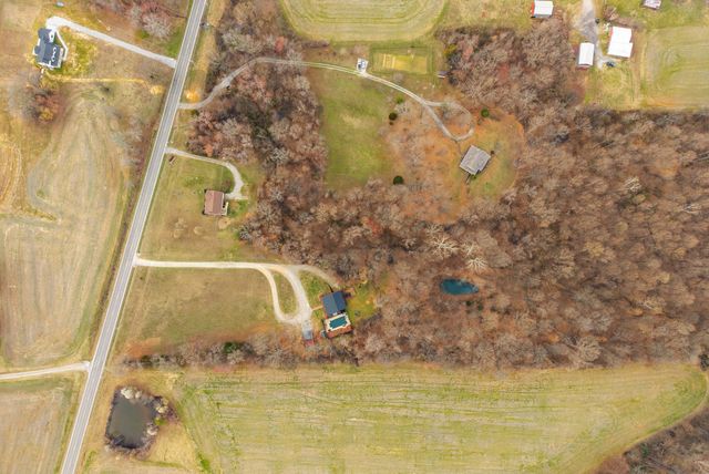 6949 Highway 41N, Cedar Hill, TN 37032