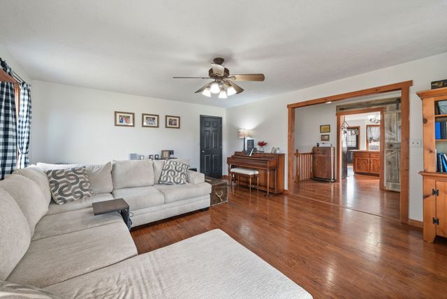 6949 Highway 41N, Cedar Hill, TN 37032