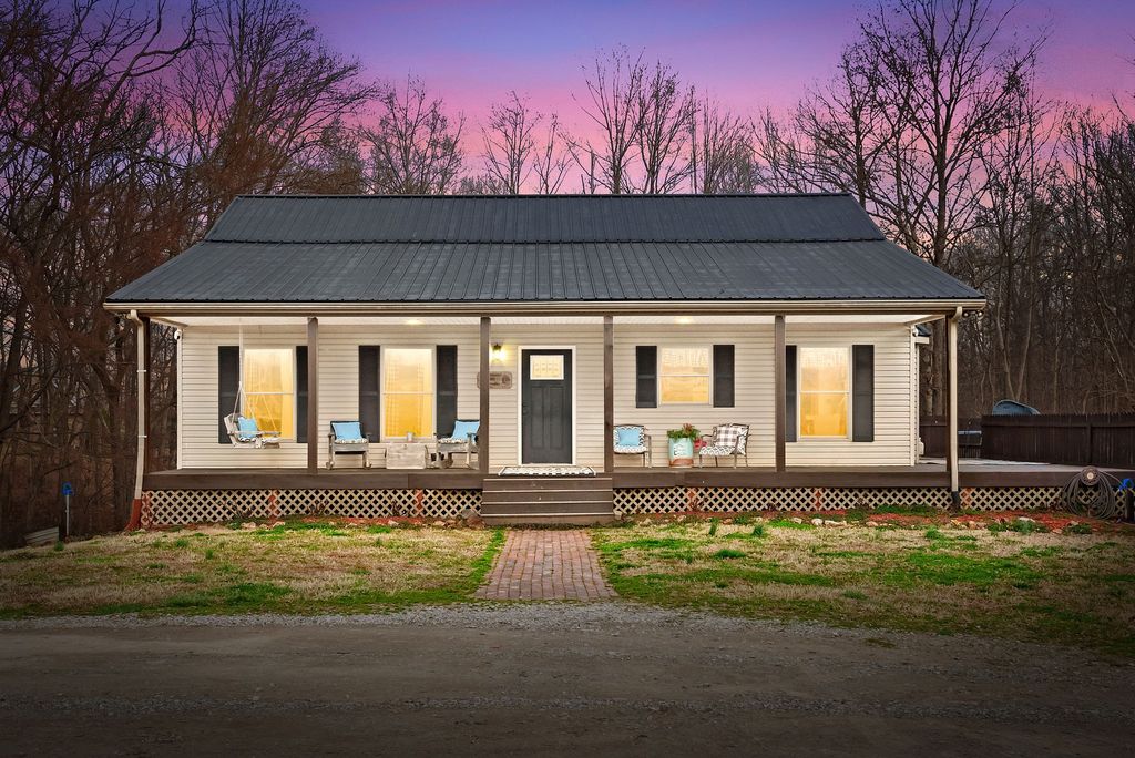 6949 Highway 41N, Cedar Hill, TN 37032