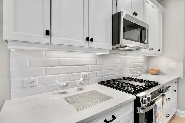 8091 ANTHIRIUM LOOP, Sarasota, FL 34240