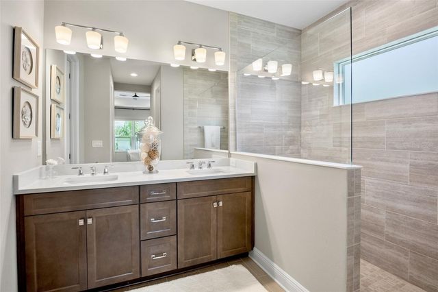 8091 ANTHIRIUM LOOP, Sarasota, FL 34240