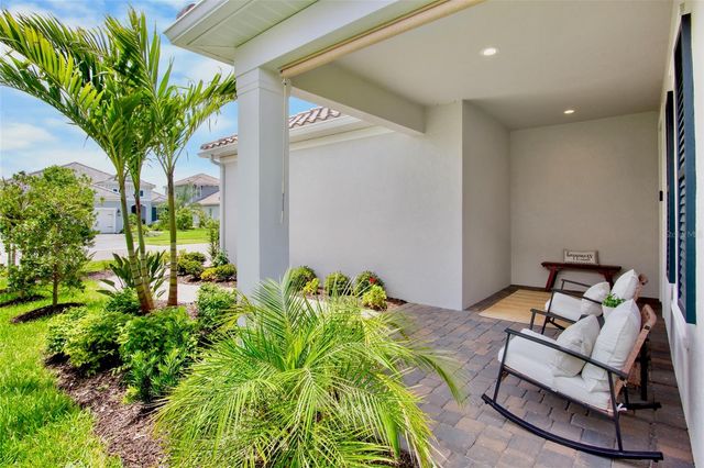 8091 ANTHIRIUM LOOP, Sarasota, FL 34240