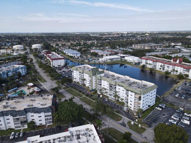 4751 NW 21st Street 303, Lauderhill, FL 33313