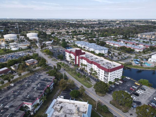 4751 NW 21st Street 303, Lauderhill, FL 33313