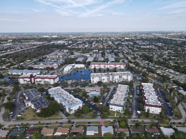 4751 NW 21st Street 303, Lauderhill, FL 33313