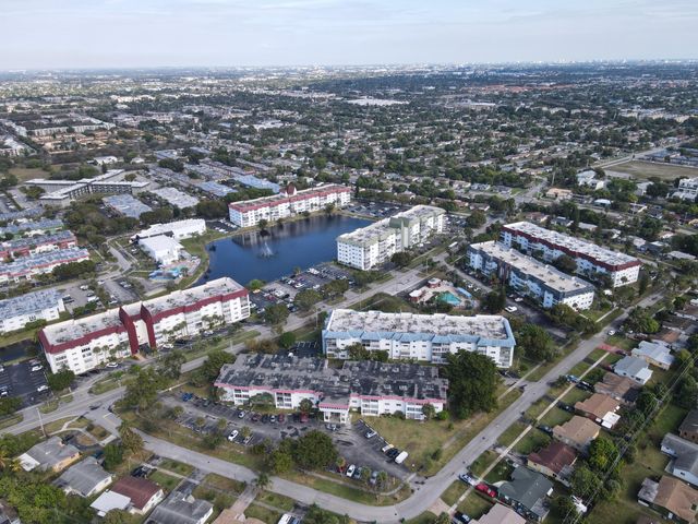 4751 NW 21st Street 303, Lauderhill, FL 33313