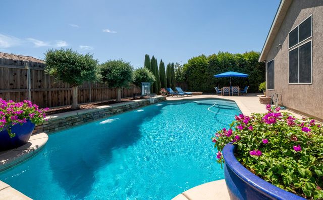 2232 Howard Street, Kingsburg, CA 93631