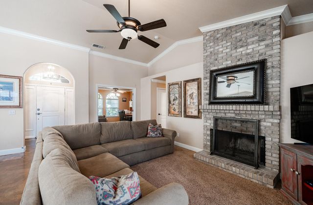 2232 Howard Street, Kingsburg, CA 93631