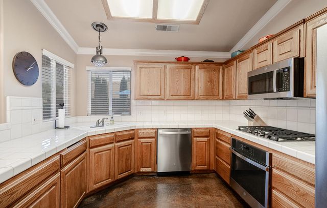 2232 Howard Street, Kingsburg, CA 93631