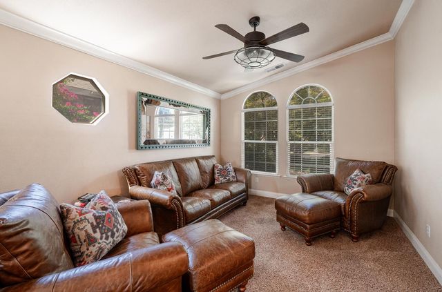 2232 Howard Street, Kingsburg, CA 93631