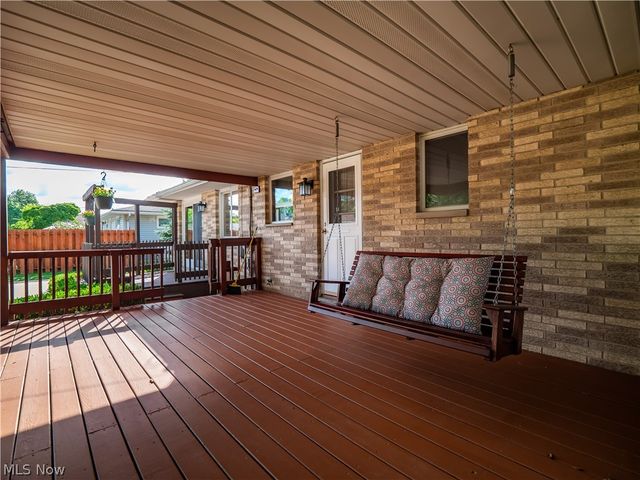 7930 Royalview Drive, Parma, OH 44129