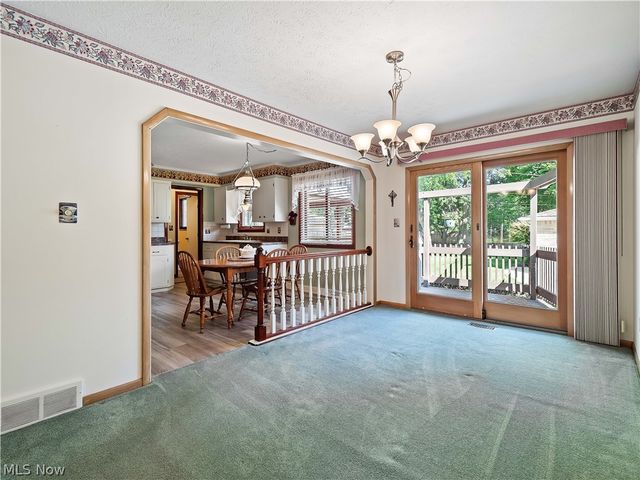7930 Royalview Drive, Parma, OH 44129
