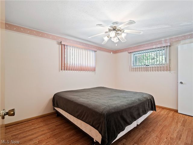 7930 Royalview Drive, Parma, OH 44129
