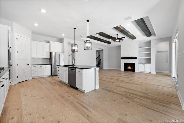 243 Wisteria View, Castroville, TX 78009