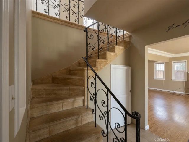 3907 Edgehill Drive, Leimert Park, CA 90008