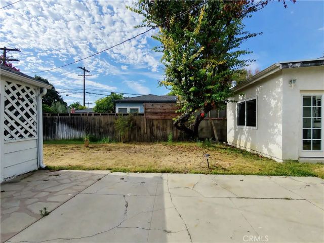 3907 Edgehill Drive, Leimert Park, CA 90008