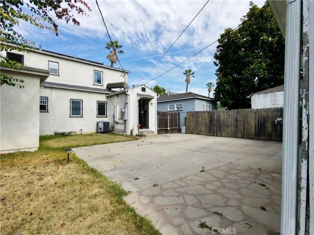 3907 Edgehill Drive, Leimert Park, CA 90008