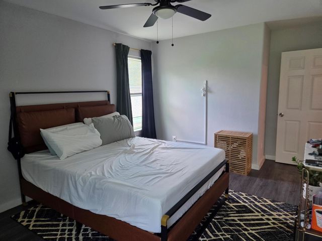 11610 Danford Lane B, Houston, TX 77016