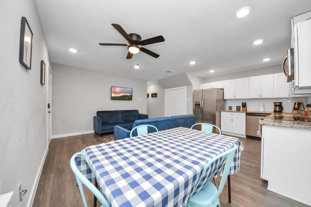 11610 Danford Lane B, Houston, TX 77016