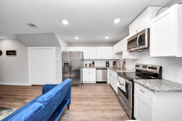 11610 Danford Lane B, Houston, TX 77016