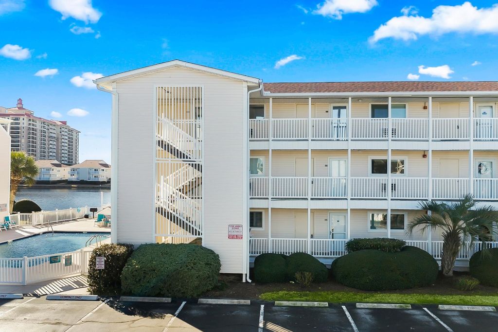 1919 Spring St. A31, North Myrtle Beach, SC 29582 — exterior