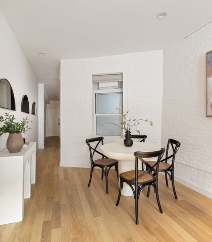 214 W 16th St Apt 1W, New York City, NY 10011