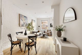 214 W 16th St Apt 1W, New York City, NY 10011