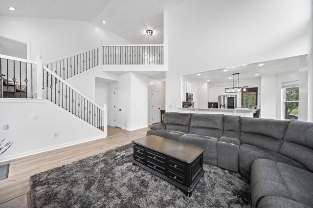 1468 Sotherby Crossing, Lewis Center, OH 43035
