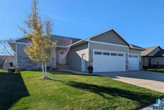 3637 E Brewster St Street, Sioux Falls, SD 57108