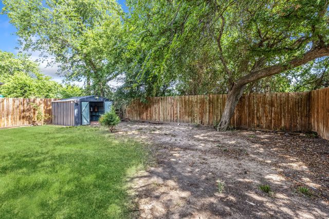 2360 Whispering Pines Drive, Fort Worth, TX 76177