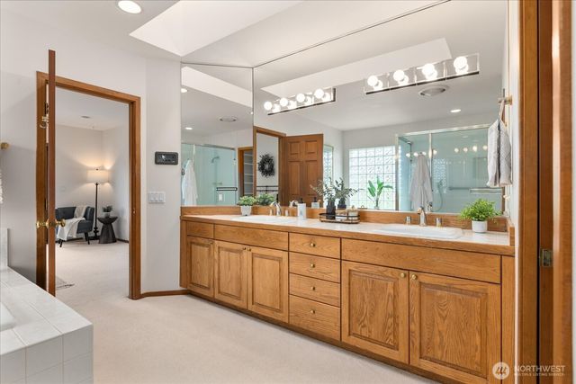 20528 NE Union Hill Road, Redmond, WA 98053