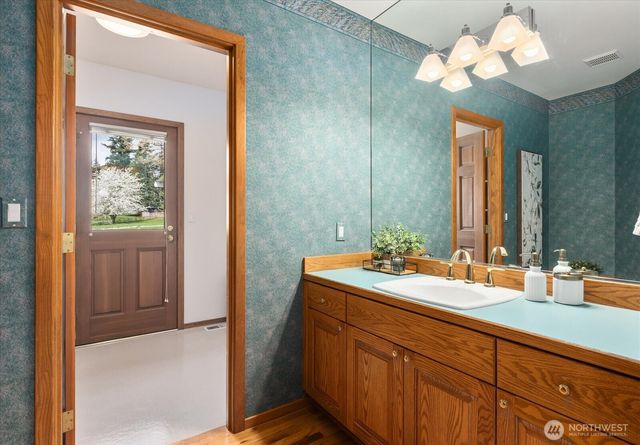 20528 NE Union Hill Road, Redmond, WA 98053