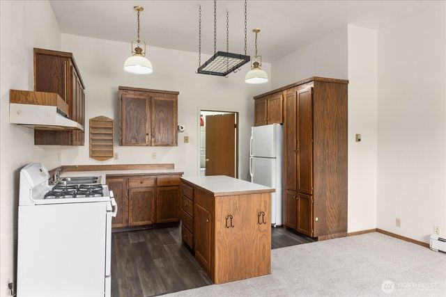 20528 NE Union Hill Road, Redmond, WA 98053