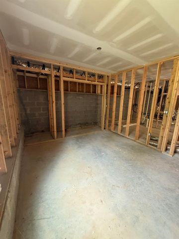 210 Stanley Drive, Greenville, SC 29611