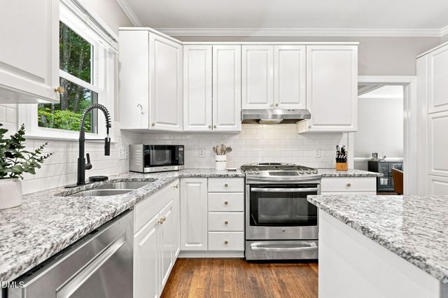 4220 Glen Erin Way, Raleigh, NC 27613