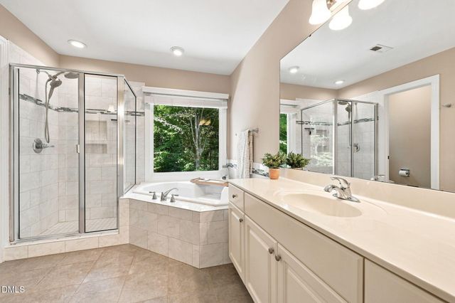 4220 Glen Erin Way, Raleigh, NC 27613