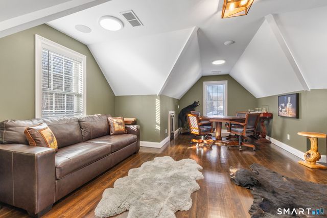 16 Robin Hood Lane, Easton, CT 06612