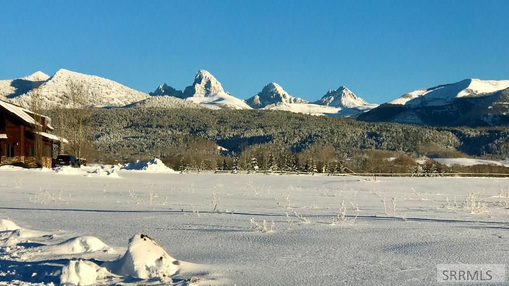 Image 15 of property listing at 1970 Snow Crest Ranch Drive, Driggs, ID 83422