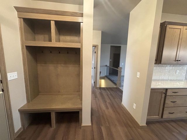 2647 LAWRENCE LANE, Neenah, WI 54956