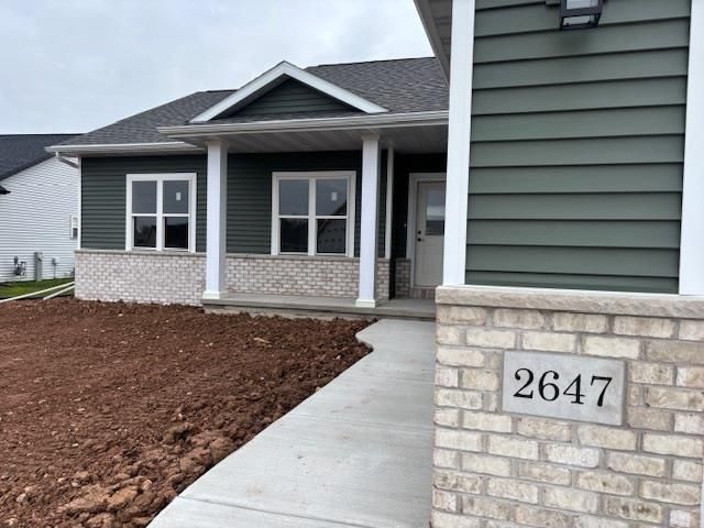 2647 LAWRENCE LANE, Neenah, WI 54956