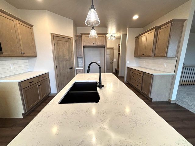 2647 LAWRENCE LANE, Neenah, WI 54956