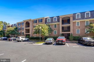 5715 BREWER HOUSE CIR #T-1, Rockville, MD 20852
