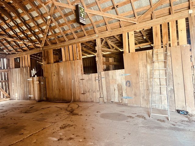 566 Clarence Finney Rd, Hillsboro, TN 37342