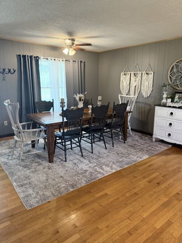 566 Clarence Finney Rd, Hillsboro, TN 37342