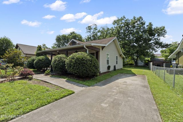 1132 Connecticut Ave, Knoxville, TN 37921