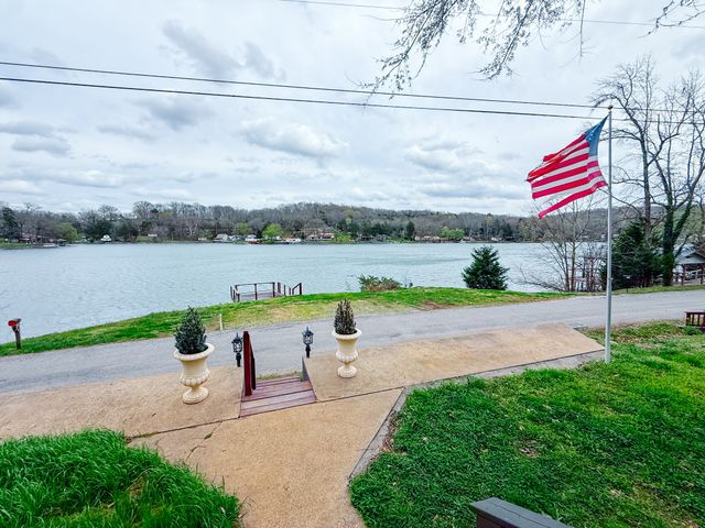 784 Lake Logan Rd, Ardmore, TN 38449