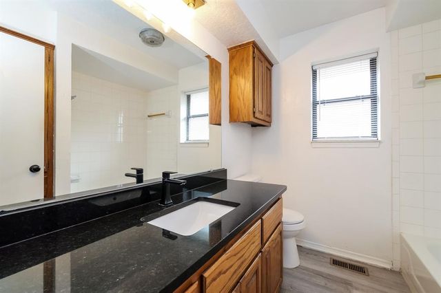 305 N Grand Fork Road, Edmond, OK 73003