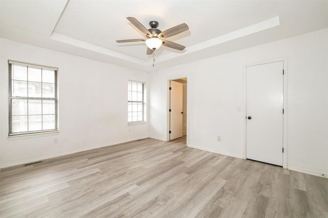 305 N Grand Fork Road, Edmond, OK 73003