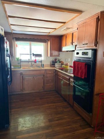 27781 Cold Springs Road, Canyon Lake, CA 92587
