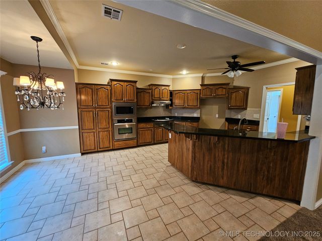 3103 Callaway Drive, Claremore, OK 74019